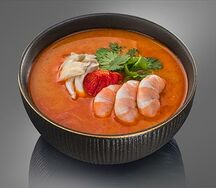 Том-ям с креветками