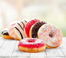 Донат с кусочками печенья Орео