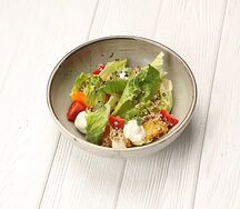 Салат с печеной тыквой и манго