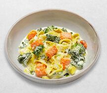 Паппарделле с лососем