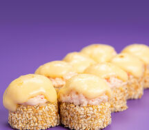 Запеченный ролл с крабом