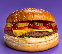 Бургер классический с котлетой из рубленой говядины