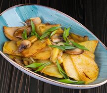 Картофель с грибами по-домашнему