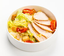 Салат Цезарь с курицей