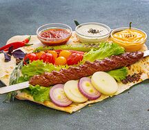 Люля-кебаб из ягненка в лаваше