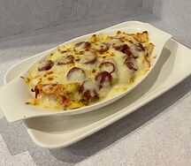 Картофель фри с колбасками