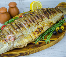 Форель с овощами