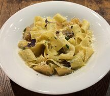 С белыми грибами и трюфельным маслом