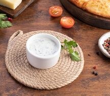 Мацони с зеленью