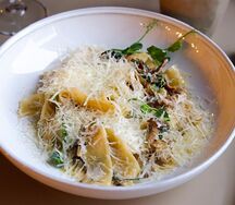 Паппарделле с вешенками