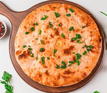 Пирог с сыром и зеленым луком