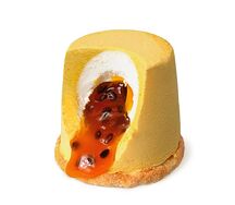 Пирожное Манго-маракуйя