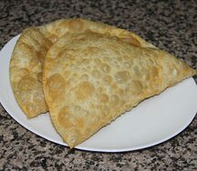 Чебурек с сыром и грибами