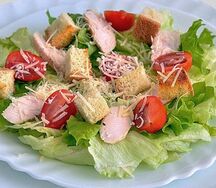 Цезарь с курицей