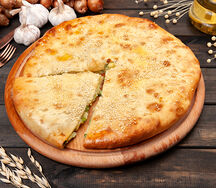 Пирог с картофелем и зеленым луком