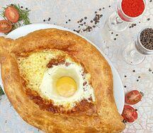 Хачапури по-аджарски 