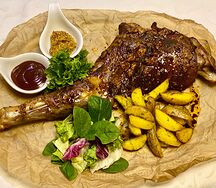 Баранья лопатка с запеченным картофелем, Деми Глас (на двоих)