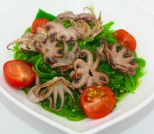 Салат с осьминожками