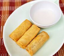 Сладкий нэм с бананом