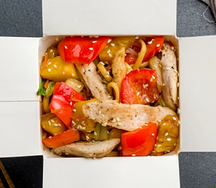 Wok по-гавайски удон с курицей