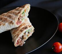 Шаурма Богатырь со свининой на углях