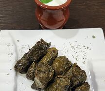 Долма из винoградных листьев