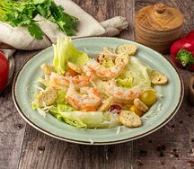 Салат Цезарь с креветками