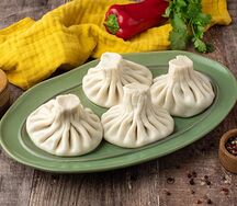 Хинкали с бараниной и зеленью