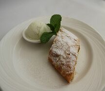 Штрудель яблочный