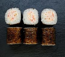 Ролл с крабом