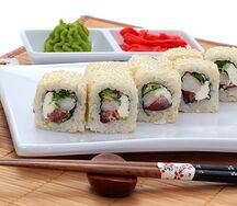 Ролл Цезарь с креветкой