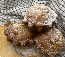 Кекс с изюмом