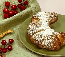 Рогалик с варёной сгущёнкой