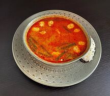 Том ям