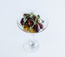 Греческие маслины и оливки