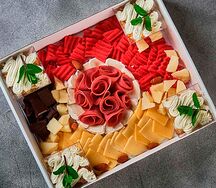 Love is Коллекция для влюблённых