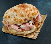 Пучча с мортаделлой