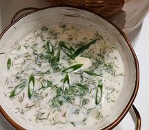 Окрошка мясная на кефире