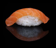 Нигири с лососем