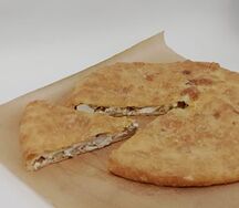 Осетинский пирог с картофелем и сыром