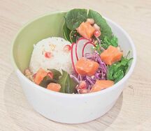 Поке с форелью