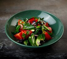 Овощной салат с зеленью