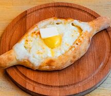 Хачапури по-аджарски / Adjarian khachapuri