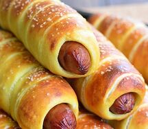 Сосиска в тесте жареная