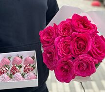 Комбо-набор: розовые розы и девять клубник №1