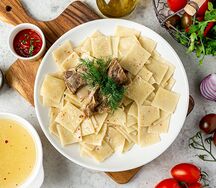 Тонкий хинкал с сушеной колбасой или мясом