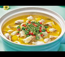 012. Рыба в бульоне с маринованной пекинской капустой 