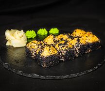 Ролл запеченный с тунцом