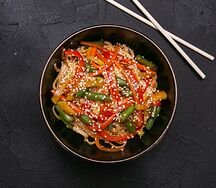 Рисовая лапша с овощами
