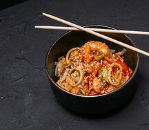 Рисовая лапша с морепродуктами